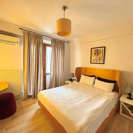 Taksim Square-1br Rooftop 07 * Istanbul