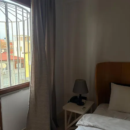 Taksim Square-1br Rooftop 07 * Istanbul